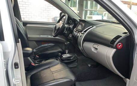 Mitsubishi Pajero Sport II рестайлинг, 2011 год, 1 600 000 рублей, 10 фотография