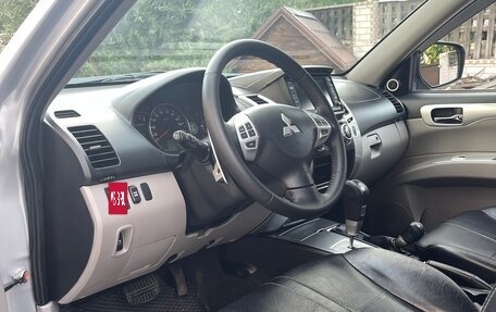 Mitsubishi Pajero Sport II рестайлинг, 2011 год, 1 600 000 рублей, 17 фотография