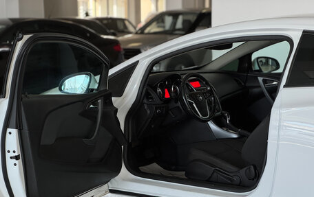 Opel Astra J, 2013 год, 600 000 рублей, 10 фотография