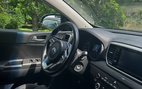 KIA Sportage IV рестайлинг, 2020 год, 2 599 000 рублей, 6 фотография