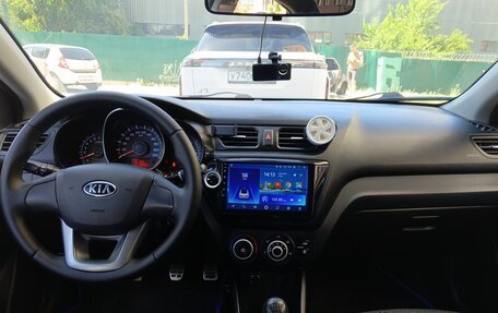 KIA Rio III рестайлинг, 2012 год, 610 000 рублей, 23 фотография