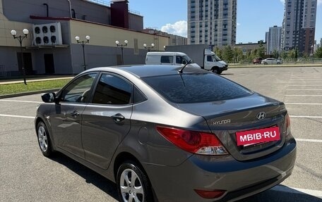 Hyundai Solaris II рестайлинг, 2011 год, 690 000 рублей, 6 фотография