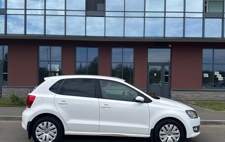 Volkswagen Polo VI (EU Market), 2010 год, 770 000 рублей, 2 фотография