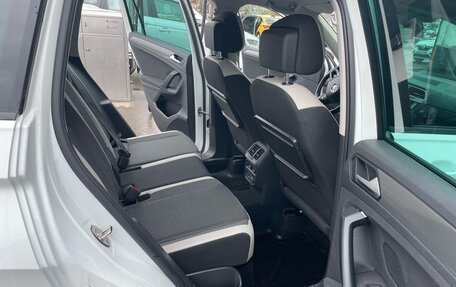 Volkswagen Tiguan II, 2019 год, 2 250 000 рублей, 10 фотография