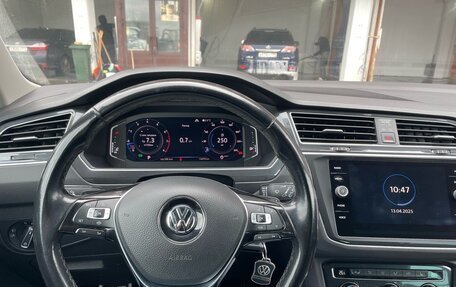 Volkswagen Tiguan II, 2019 год, 2 250 000 рублей, 13 фотография