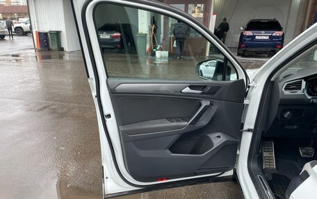 Volkswagen Tiguan II, 2019 год, 2 250 000 рублей, 16 фотография