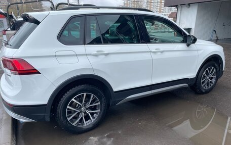 Volkswagen Tiguan II, 2019 год, 2 250 000 рублей, 6 фотография