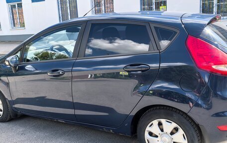 Ford Fiesta, 2010 год, 470 000 рублей, 3 фотография