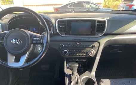 KIA Sportage IV рестайлинг, 2019 год, 1 875 000 рублей, 5 фотография