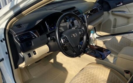 Toyota Camry, 2014 год, 2 190 000 рублей, 10 фотография