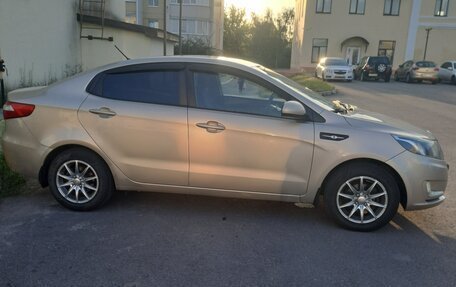 KIA Rio III рестайлинг, 2013 год, 770 000 рублей, 2 фотография