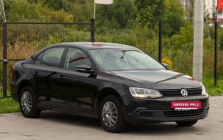 Volkswagen Jetta VI, 2014 год, 1 070 000 рублей, 3 фотография