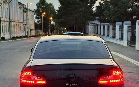 Skoda Superb III рестайлинг, 2011 год, 900 000 рублей, 3 фотография