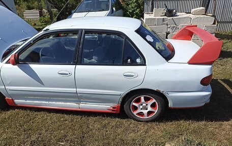 Mitsubishi Lancer VII, 1995 год, 300 000 рублей, 15 фотография