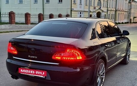 Skoda Superb III рестайлинг, 2011 год, 900 000 рублей, 5 фотография