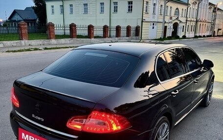 Skoda Superb III рестайлинг, 2011 год, 900 000 рублей, 10 фотография