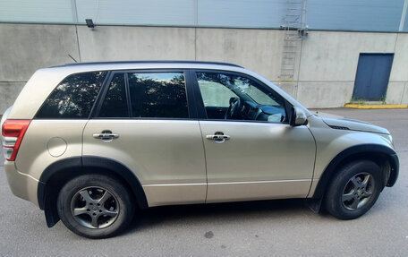 Suzuki Grand Vitara, 2011 год, 850 000 рублей, 1 фотография