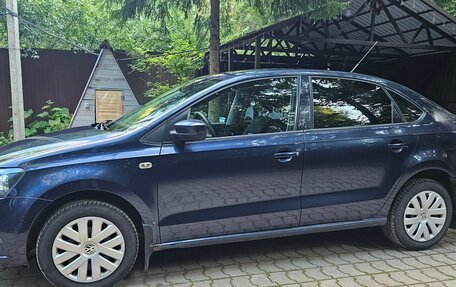 Volkswagen Polo VI (EU Market), 2012 год, 860 000 рублей, 2 фотография
