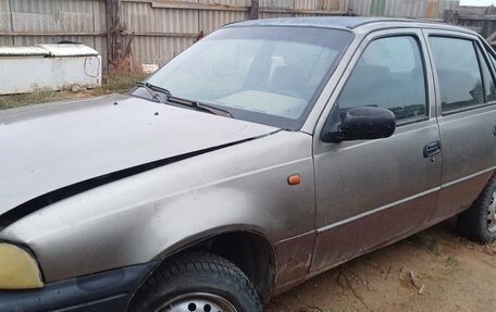 Daewoo Nexia I рестайлинг, 2001 год, 85 000 рублей, 4 фотография