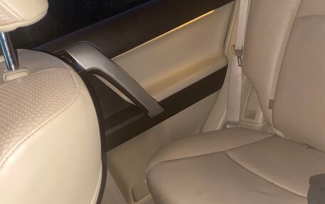 Toyota Land Cruiser Prado 150 рестайлинг 2, 2013 год, 3 500 000 рублей, 15 фотография