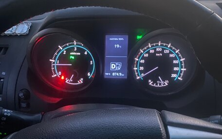 Toyota Land Cruiser Prado 150 рестайлинг 2, 2013 год, 3 500 000 рублей, 17 фотография