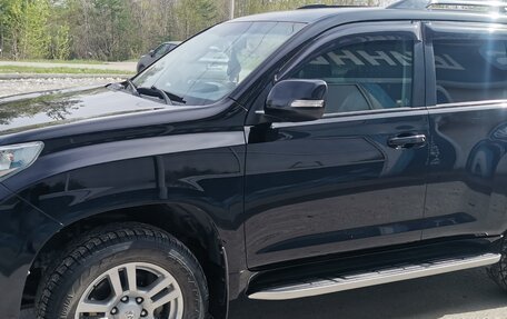 Toyota Land Cruiser Prado 150 рестайлинг 2, 2013 год, 3 100 000 рублей, 12 фотография