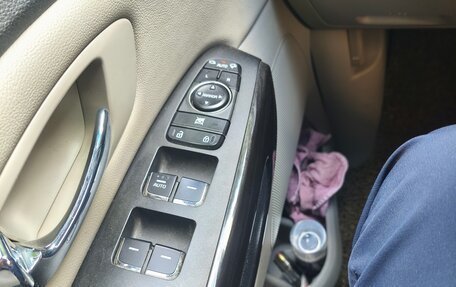 KIA Carnival III, 2018 год, 2 900 000 рублей, 4 фотография