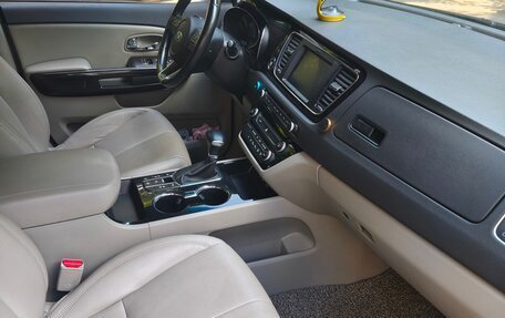 KIA Carnival III, 2018 год, 2 900 000 рублей, 5 фотография