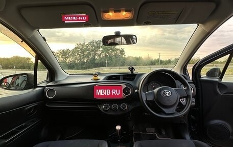 Toyota Vitz, 2012 год, 800 000 рублей, 12 фотография