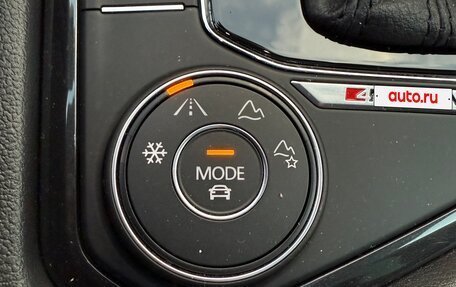 Volkswagen Tiguan II, 2018 год, 2 500 000 рублей, 15 фотография