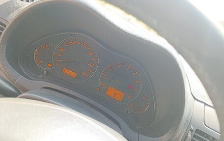 Toyota Avensis III рестайлинг, 2006 год, 580 000 рублей, 14 фотография