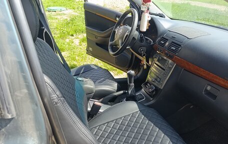 Toyota Avensis III рестайлинг, 2006 год, 580 000 рублей, 8 фотография