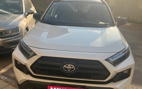 Toyota RAV4, 2024 год, 3 499 000 рублей, 1 фотография