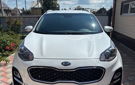 KIA Sportage IV рестайлинг, 2019 год, 2 360 000 рублей, 1 фотография