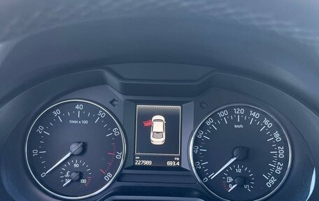 Skoda Octavia, 2015 год, 1 300 000 рублей, 13 фотография