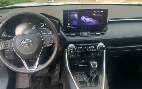 Toyota RAV4, 2024 год, 3 499 000 рублей, 14 фотография