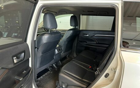 Toyota Highlander III, 2014 год, 3 649 900 рублей, 19 фотография