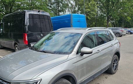 Volkswagen Tiguan II, 2018 год, 2 720 000 рублей, 3 фотография
