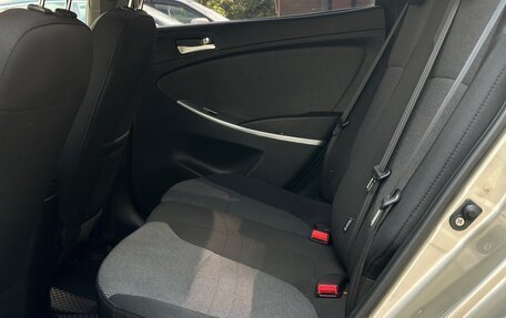 Hyundai Solaris II рестайлинг, 2011 год, 700 000 рублей, 31 фотография