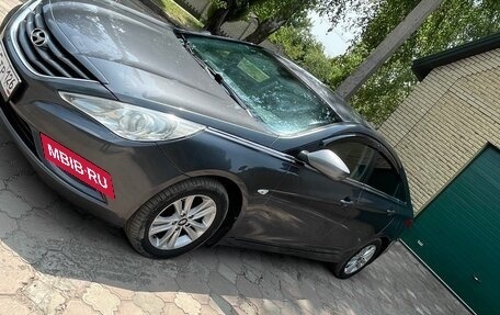 Hyundai Sonata VI, 2010 год, 775 000 рублей, 5 фотография