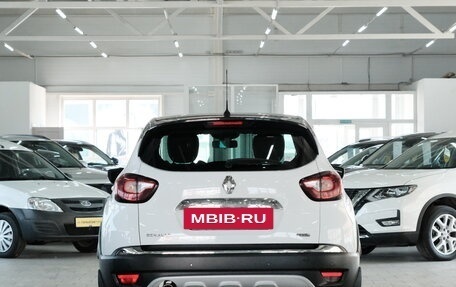 Renault Kaptur I рестайлинг, 2018 год, 1 499 000 рублей, 4 фотография