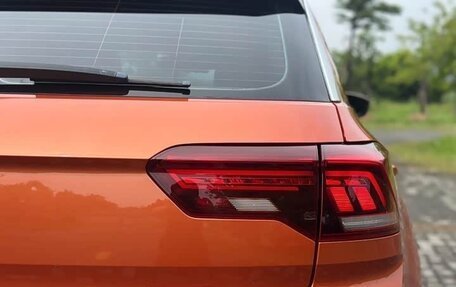 Volkswagen T-Roc I, 2020 год, 1 430 000 рублей, 6 фотография