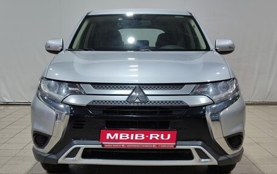 Mitsubishi Outlander III рестайлинг 3, 2019 год, 1 750 000 рублей, 1 фотография