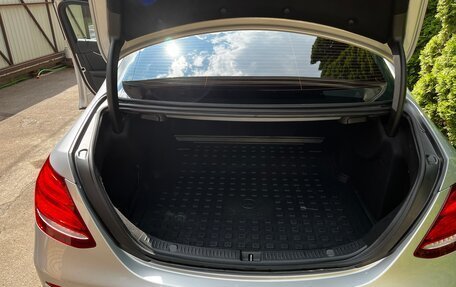 Mercedes-Benz E-Класс, 2017 год, 2 900 000 рублей, 15 фотография