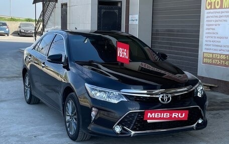 Toyota Camry, 2015 год, 1 800 000 рублей, 2 фотография