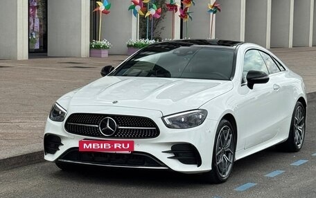 Mercedes-Benz E-Класс, 2022 год, 6 500 000 рублей, 4 фотография
