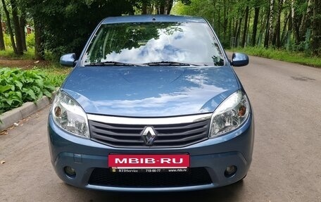 Renault Sandero I, 2012 год, 679 000 рублей, 2 фотография