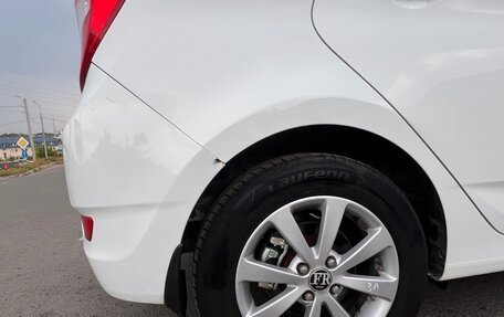 Hyundai Solaris II рестайлинг, 2013 год, 750 000 рублей, 3 фотография
