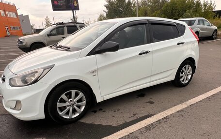Hyundai Solaris II рестайлинг, 2013 год, 750 000 рублей, 7 фотография