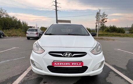 Hyundai Solaris II рестайлинг, 2013 год, 750 000 рублей, 12 фотография